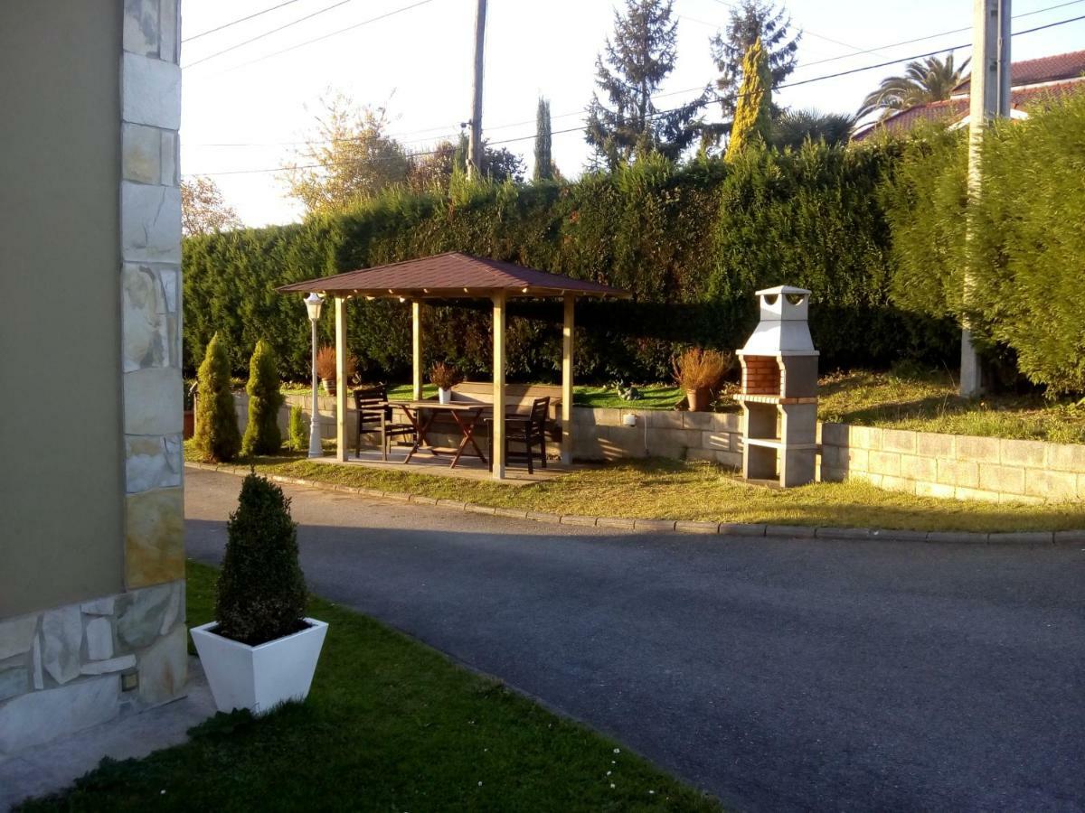 Apartamentos Puerta De Хіхон Екстер'єр фото